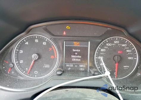 2011 Audi Q5 3.2 z USA, uszkodzony, nr VIN WA1DKAFP8BA015102